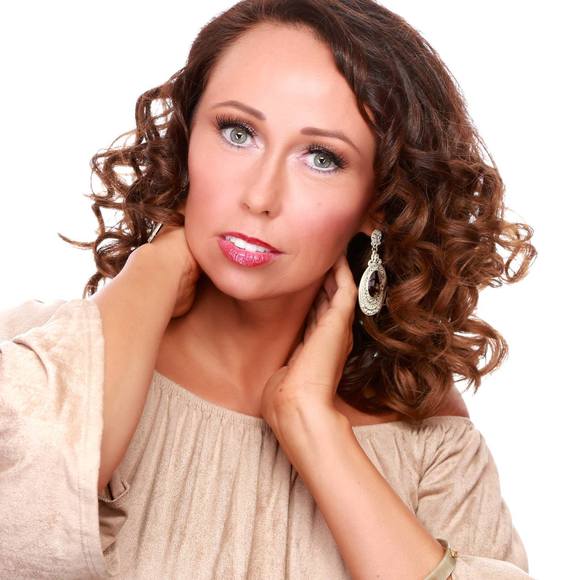 Meet your Posher, Tracie - Picture 1 of 1